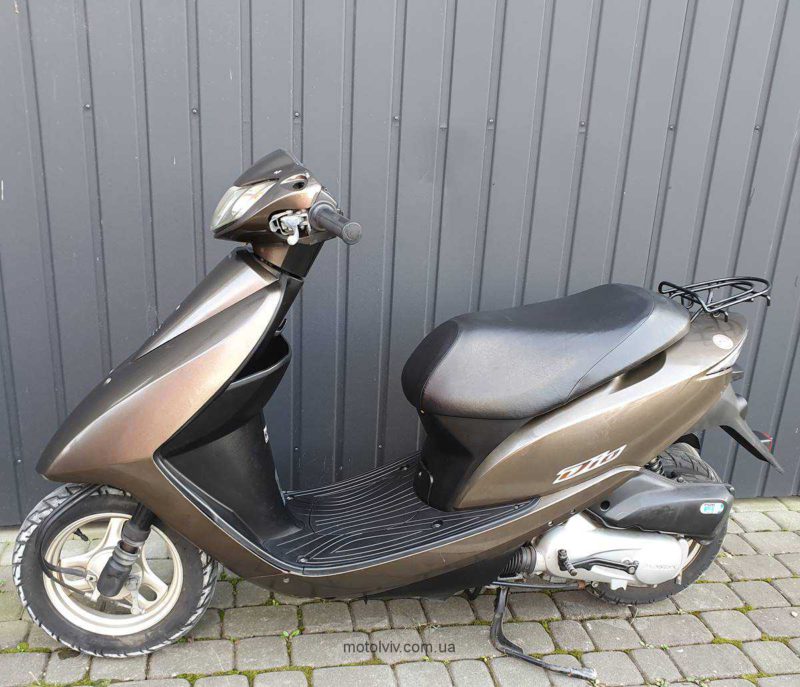 Honda Dio AF 68 4t інжектор японський б/у скутер купити за низькими цінами у Львові та Львівській області.