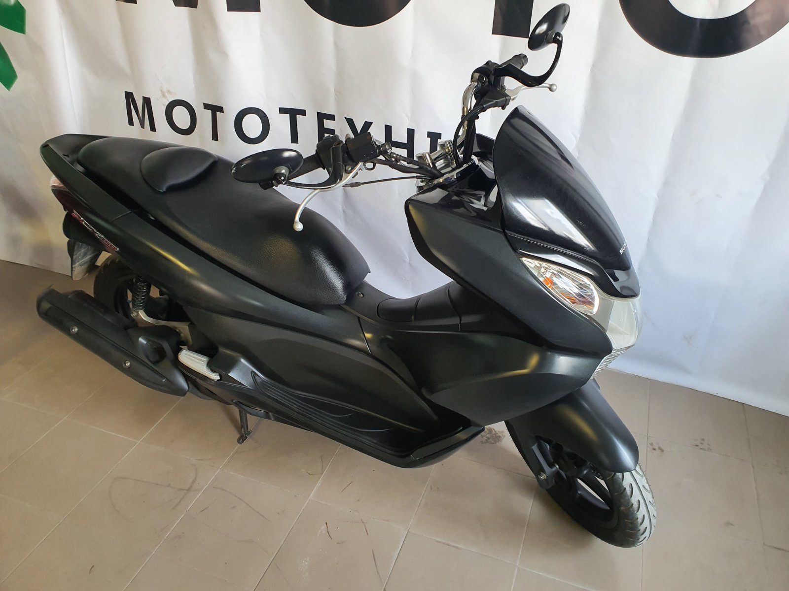 Скутер хонда pcx 150